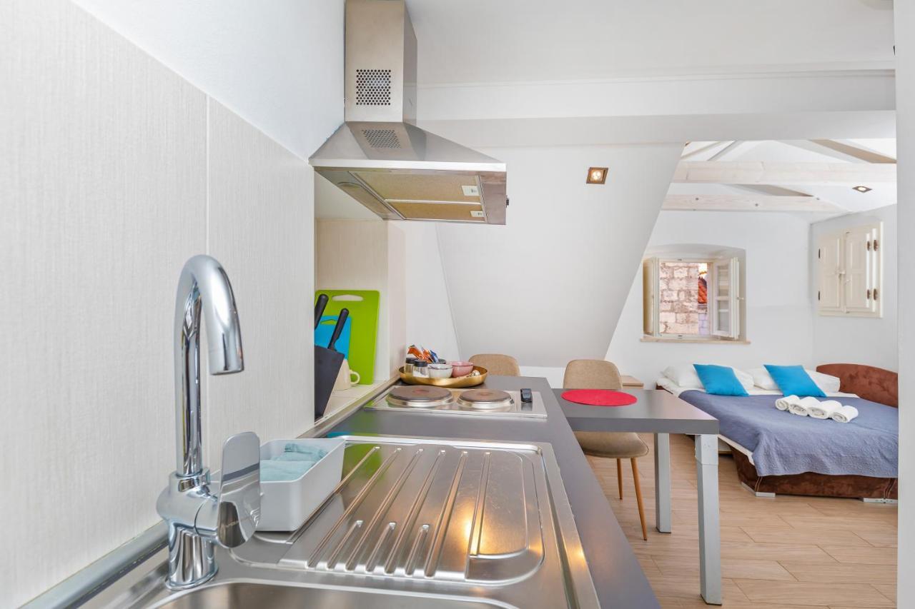 Rafael & Old Town By Duhomes Apartma *