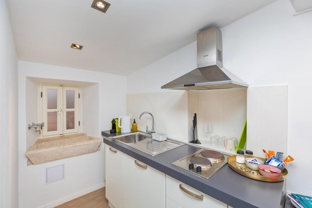 Appartement Rafael & Old Town By Duhomes